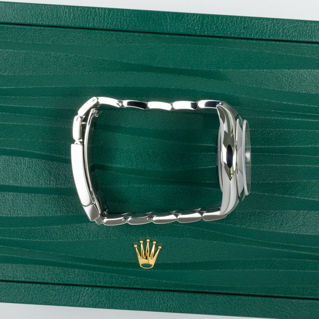 Rolex Oyster Perpetual 126000 Image 4